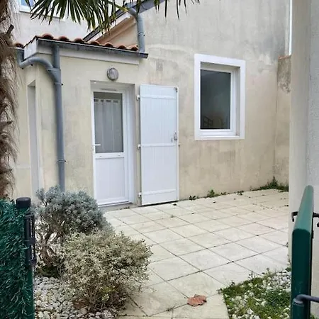 Daire Et Cour St Jean De Monts +parking *